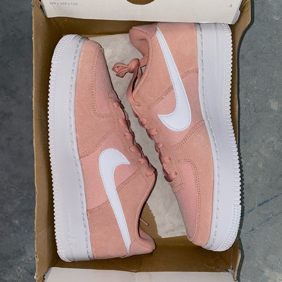 Women’s Nike Air Force 1 Coral Stardust - Picture 1 of 1